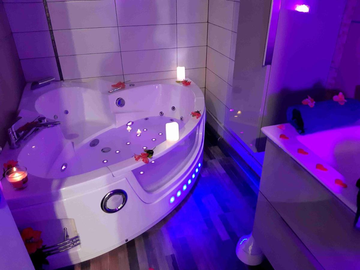 Spa et Sauna Privatif à Biscarosse Plage pour Nuit Romantique balnéothérapie et sauna accessible toute l année dans l appartement petit dejeuner et repas en option reglement sur place Biscarrosse Extérieur photo