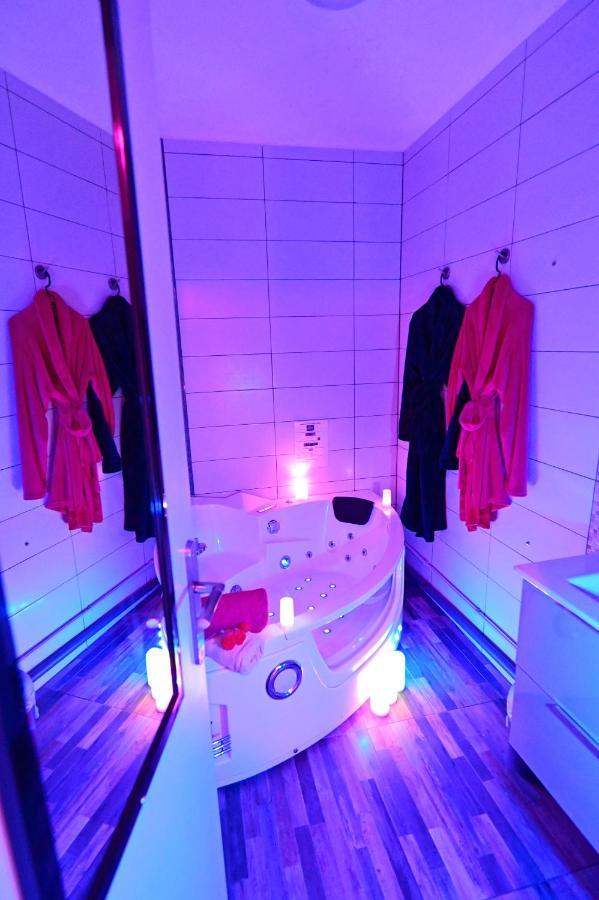Spa et Sauna Privatif à Biscarosse Plage pour Nuit Romantique balnéothérapie et sauna accessible toute l année dans l appartement petit dejeuner et repas en option reglement sur place Biscarrosse Extérieur photo